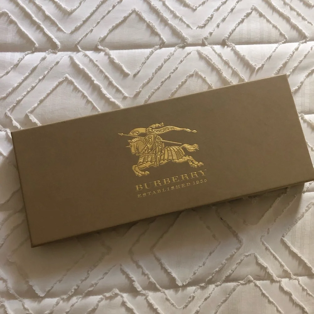 NWT Men’s BURBERRY LONDON Smoked Trench Silk Tie - Picture 2 of 10
